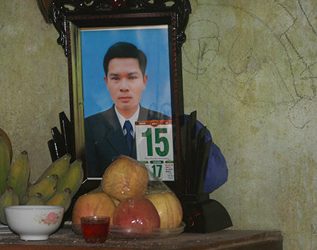 Bị chém chết khi can hàng xóm cãi nhau